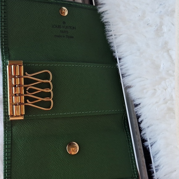 Louis Vuitton Forest Green Key Holder With Dust Bag Women's Wallet - Picture 7 of 12